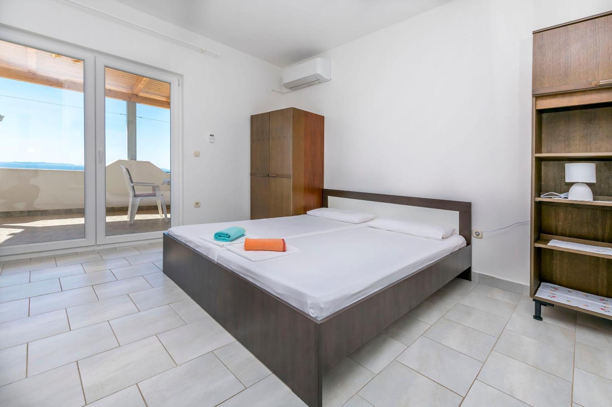 Apartments Barica Примоштен Экстерьер фото