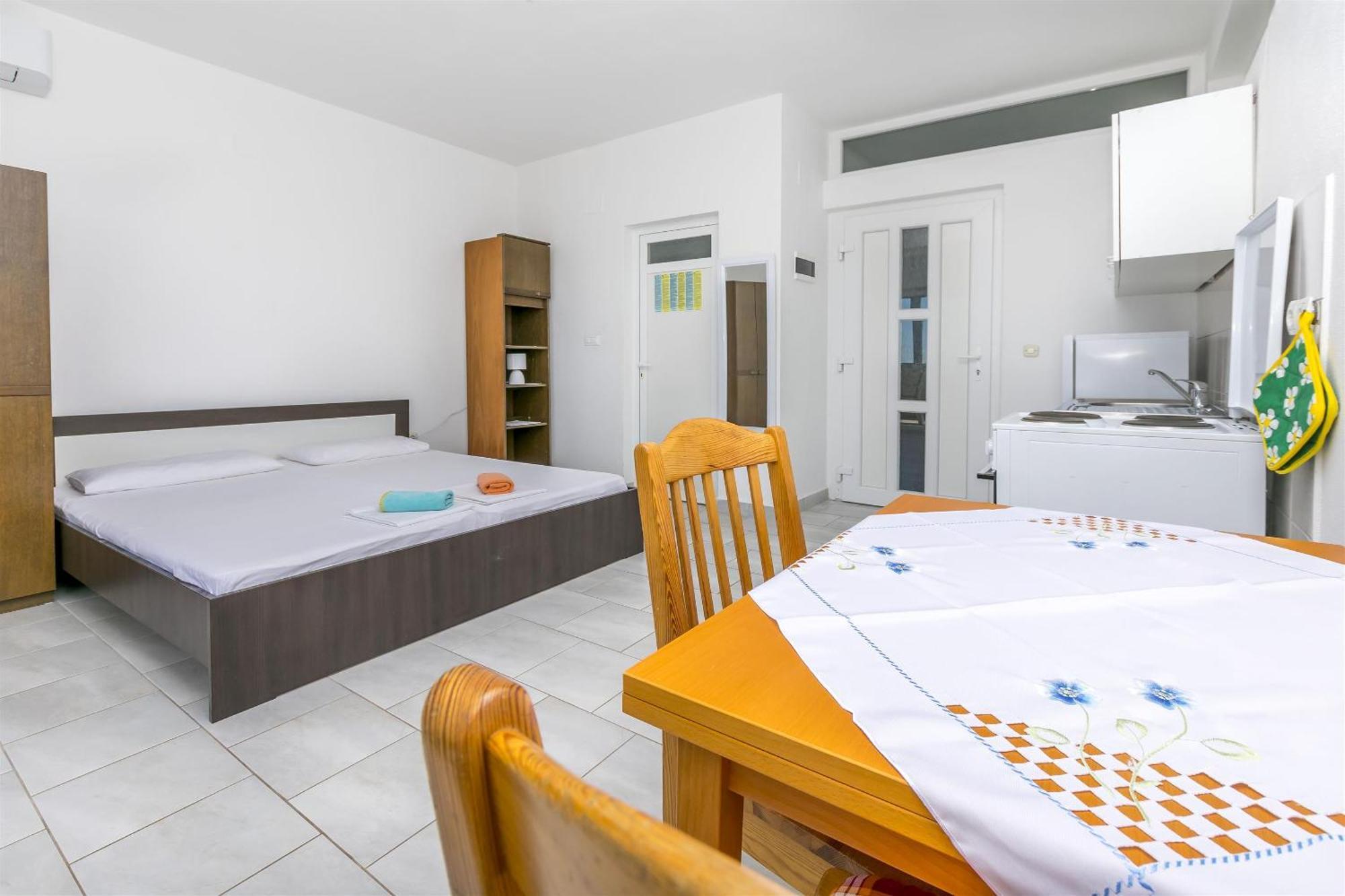 Apartments Barica Примоштен Номер фото